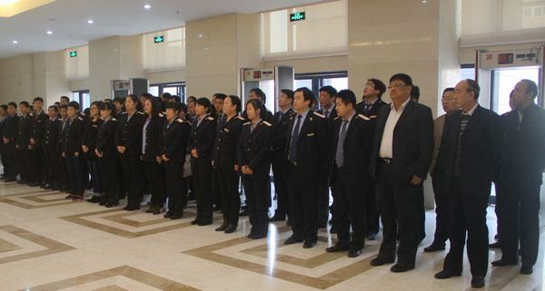 参观展馆 参观展馆