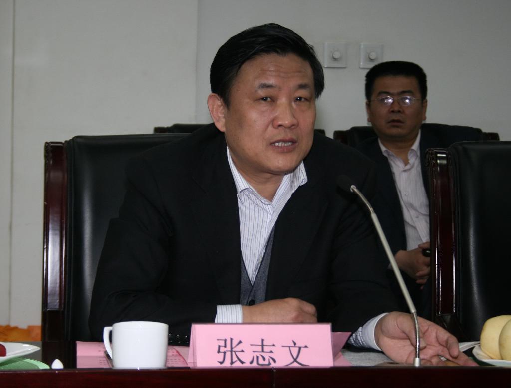 神南矿业公司与铜川矿业公司就党群工作进行学习交流