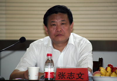 公司党委副书记,纪委书记张志文就进一步深化党务公开工作进行了具体