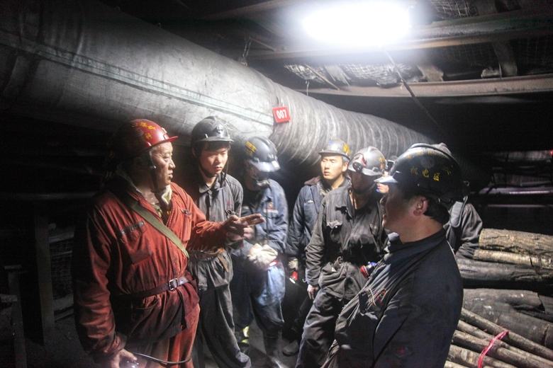 王石凹煤矿青岗员一线培训收获多-铜川矿务