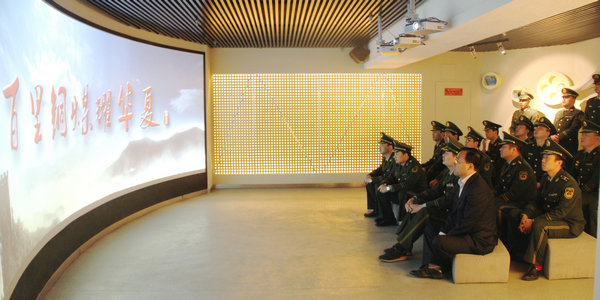 铜川市公安消防支队官兵参观铜煤文化展览馆-