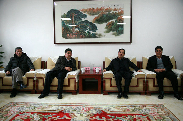 西安煤矿机械有限公司领导到公司交流座谈-铜